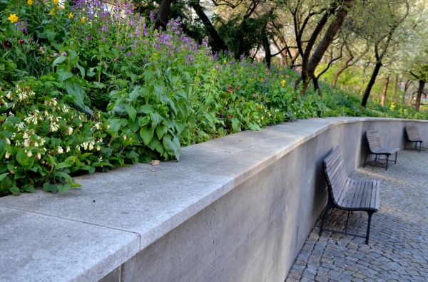Concrete Retaining Wall Service in Bloomington
